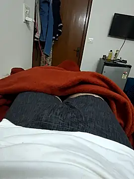 Snapshot of devilthick6 chatting on February 12, 5:19 pm devilthick6 online show from February 12, 5:19 pm