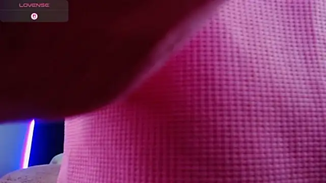 Snapshot of ingrid_zese_ chatting on December 13, 7:53 pm ingrid zese online show from December 13, 7:53 pm