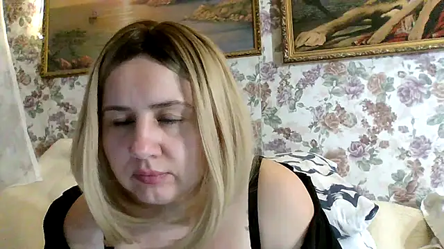 LustyyX online show from March 11, 7:09 pm