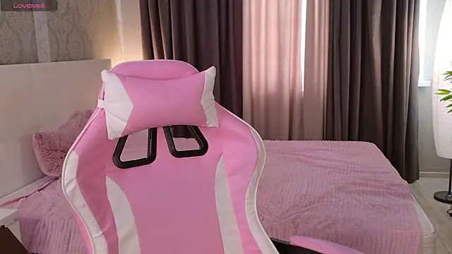 HeyMonkey  online show from February 4, 1:17 pm