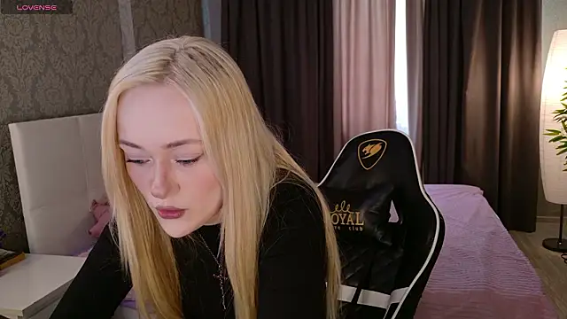 HeyMonkey  online show from February 11, 1:38 pm