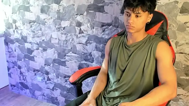 Snapshot of ZYZZ1312 chatting on July 18, 8:34 pm ZYZZ1312 online show from July 18, 8:34 pm