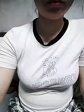 Mie rose online show from March 10, 2:00 pm