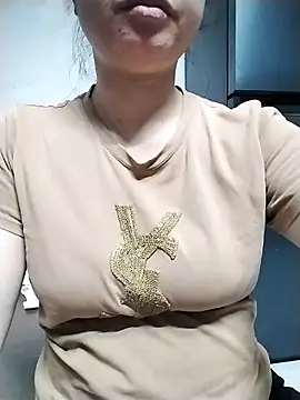 Mie rose online show from April 14, 2:12 pm