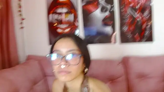 Miahotcs1 online show from April 7, 3:12 pm