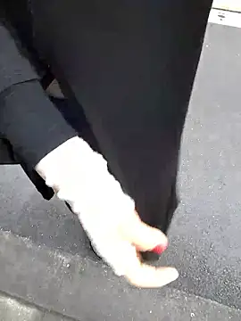 pink-mai online show from February 23, 12:41 am