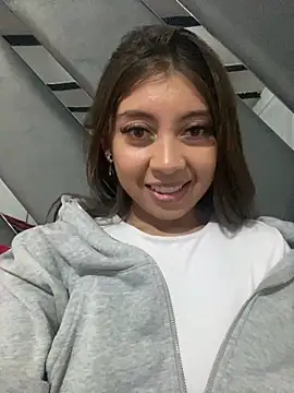 Sara-cooper2 online show from March 12, 5:52 pm