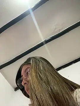 Sara-cooper2 online show from June 27, 3:33 am