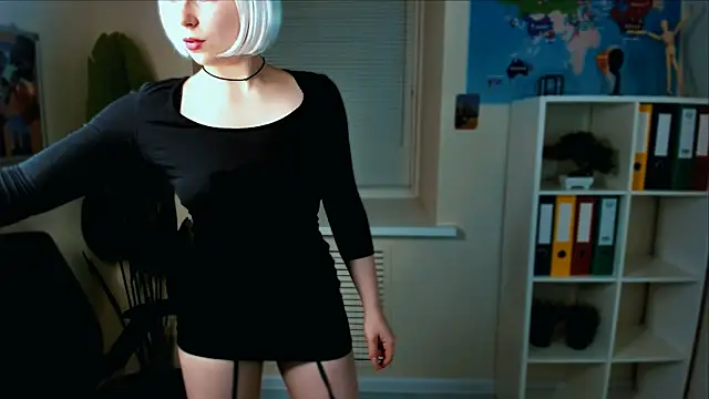 EvaCrosby online show from September 15, 8:42 pm