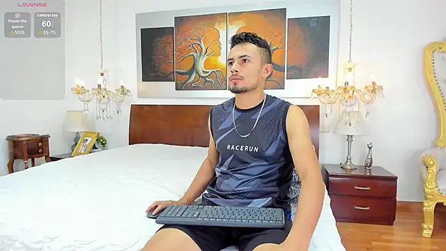 Valentiinoss online show from February 14, 9:11 pm