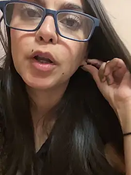 Snapshot of lulix69 chatting on April 2, 2:42 am lulix69 online show from April 2, 2:42 am