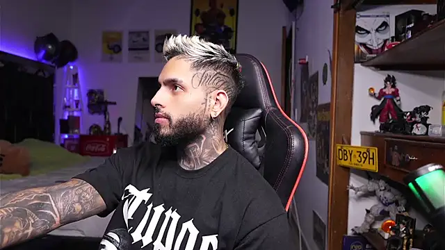 logan hugh8 online show from April 9, 4:56 am