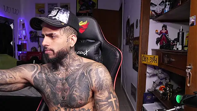 logan hugh8 online show from April 22, 2:40 pm