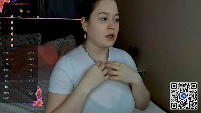 HelenHartt online show from March 25, 8:42 am