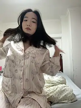 luluya1314 online show from June 14, 5:53 am