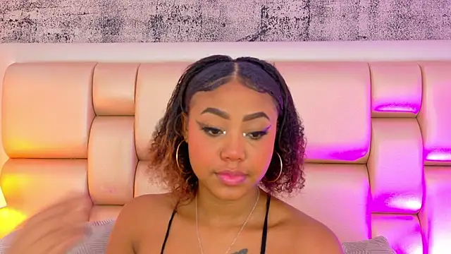 AngelaRoberts online show from March 16, 8:13 pm