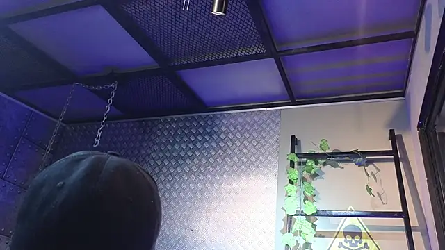 MarcusRain  online show from March 7, 3:47 am