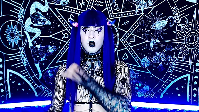 Snapshot of naomi_satan chatting on December 22, 12:40 am naomi satan online show from December 22, 12:40 am