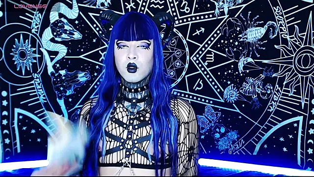 Snapshot of naomi_satan chatting on February 12, 9:10 pm naomi satan online show from February 12, 9:10 pm