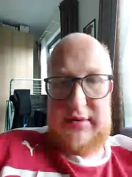 Snapshot of geilerd122 chatting on October 4, 2:48 pm geilerd122 online show from October 4, 2:48 pm