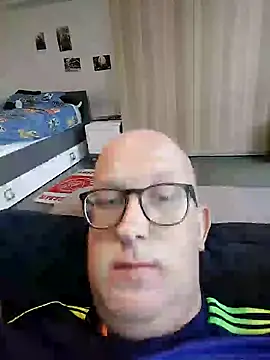 Snapshot of geilerd122 chatting on October 7, 4:37 pm geilerd122 online show from October 7, 4:37 pm