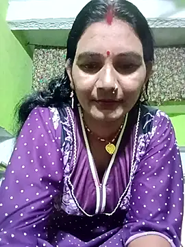 ZIVAA online show from April 7, 9:10 am