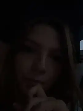 Snapshot of SkarlettMuse chatting on May 25, 6:14 pm SkarlettMuse online show from May 25, 6:14 pm