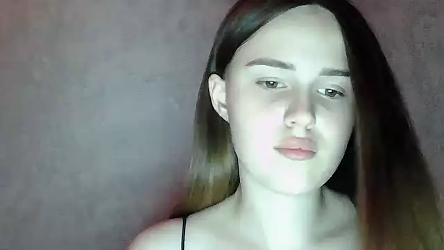 Snapshot of SweetLoraa chatting on July 6, 12:29 am SweetLoraa online show from July 6, 12:29 am