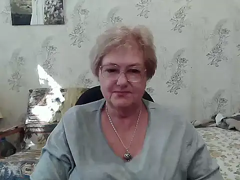Snapshot of Renata62011 chatting on September 22, 11:23 am Renata62011 online show from September 22, 11:23 am