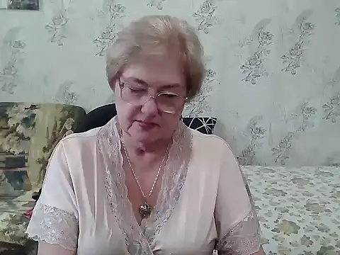 Snapshot of Renata62011 chatting on October 22, 11:32 am Renata62011 online show from October 22, 11:32 am