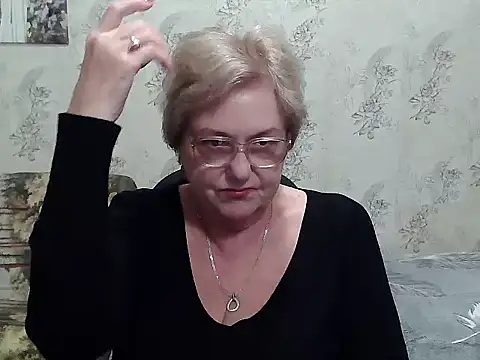 Snapshot of Renata62011 chatting on October 25, 2:24 pm Renata62011 online show from October 25, 2:24 pm