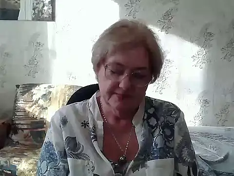 Snapshot of Renata62011 chatting on November 3, 12:06 pm Renata62011 online show from November 3, 12:06 pm