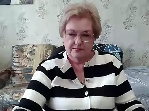 Snapshot of Renata62011 chatting on November 27, 11:56 am Renata62011 online show from November 27, 11:56 am