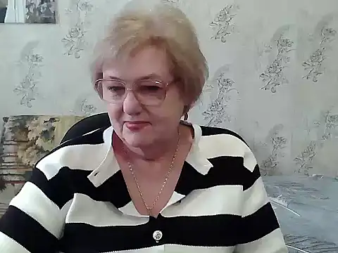 Snapshot of Renata62011 chatting on January 11, 1:16 pm Renata62011 online show from January 11, 1:16 pm