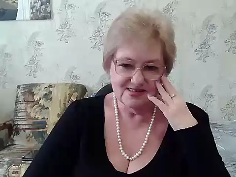 Snapshot of Renata62011 chatting on January 15, 12:21 pm Renata62011 online show from January 15, 12:21 pm