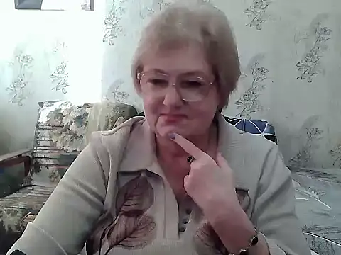Snapshot of Renata62011 chatting on January 17, 12:32 pm Renata62011 online show from January 17, 12:32 pm