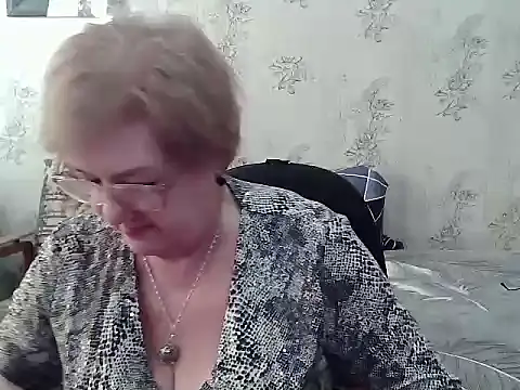 Snapshot of Renata62011 chatting on February 9, 12:31 pm Renata62011 online show from February 9, 12:31 pm