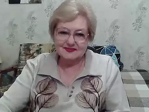 Snapshot of Renata62011 chatting on February 12, 12:44 pm Renata62011 online show from February 12, 12:44 pm