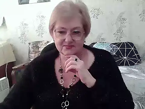 Snapshot of Renata62011 chatting on February 21, 12:39 pm Renata62011 online show from February 21, 12:39 pm