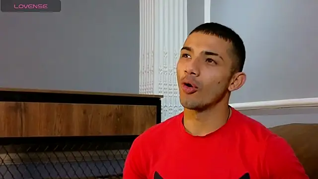 ArturoCardona  online show from October 13, 11:43 am