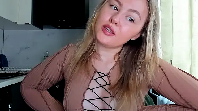 SunshineEmma online show from October 5, 11:52 am