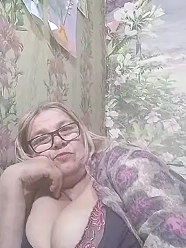 MargaritaSweet51 online show from April 4, 9:56 pm