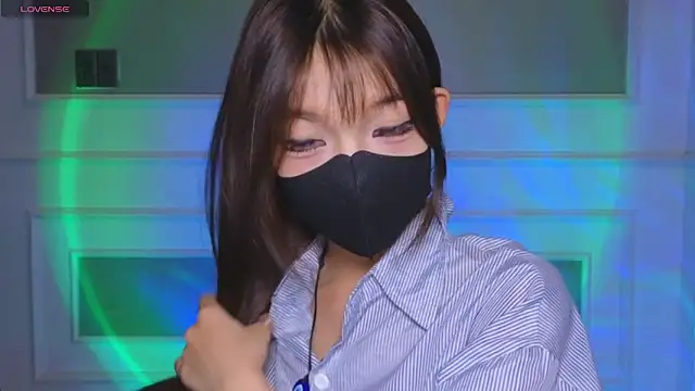      Panda      online show from March 22, 12:03 am