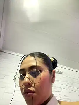 LuluMonroe Eup online show from December 19, 3:02 am