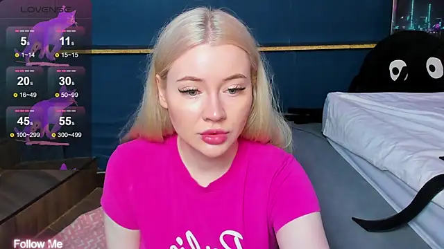 Lillie Berry online show from March 29, 4:23 am