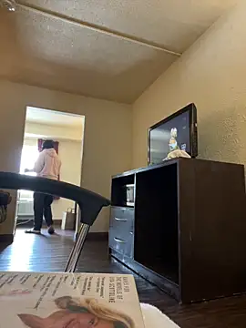 Snapshot of jrnice8tsix chatting on February 17, 3:29 pm jrnice8tsix online show from February 17, 3:29 pm