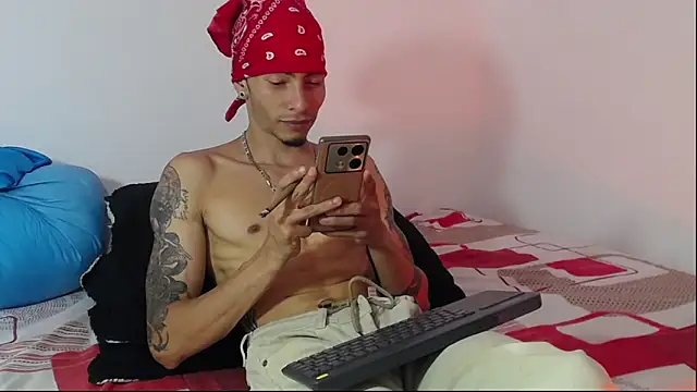 Daniel laverde online show from September 15, 7:58 pm