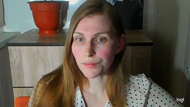 Snapshot of JuliaMuuun chatting on July 13, 7:49 pm JuliaMuuun online show from July 13, 7:49 pm