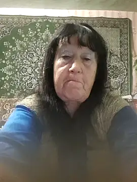 CrystalLime6411 online show from September 18, 6:10 pm