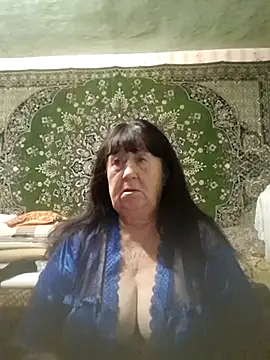 CrystalLime6411 online show from November 7, 6:19 pm